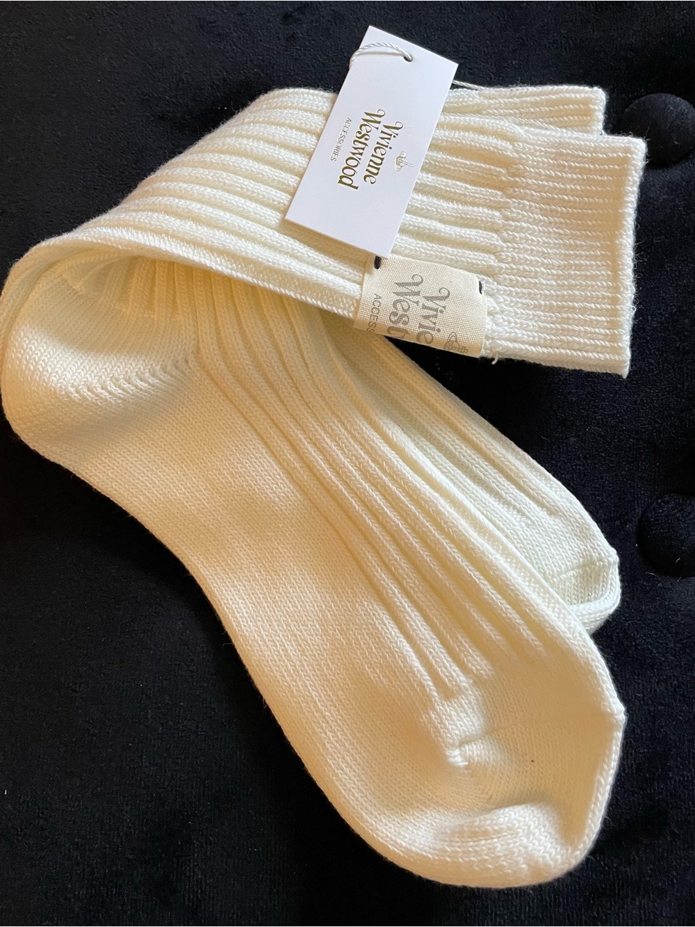 Vivienne Westwood Women’s Ivory Ribbed Crew Socks